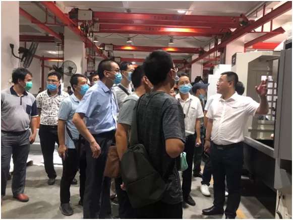 1 x lớp đào tạo giáo viên chứng chỉ cấp độ nghề nghiệp trong chuyến thăm và trao đổi ý kiến