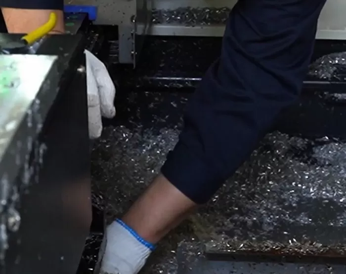 Vệ sinh các Bộ phận CNC Vệ sinh các Bộ phận CNC